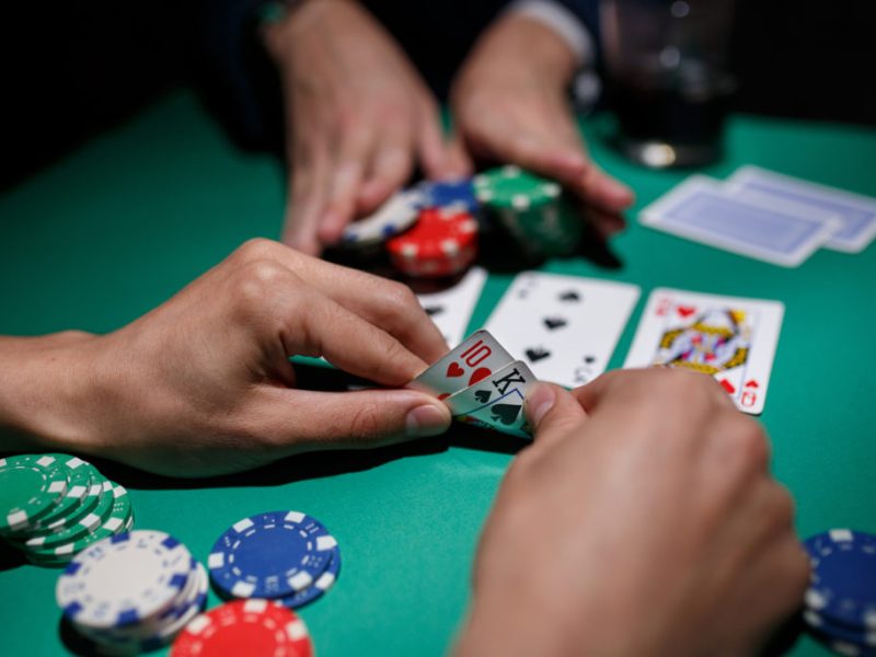Harmonizing Enjoyment and Prudence in Slot Machine Gambling